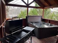 Prime Mountain Cabin - Near Galinburg Downtown - Chambres d'hôtes Gatlinburg