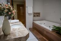 Suite con bañera de hidromasaje - Cama extragrande
