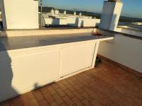 Apartamentovistasconil, ático con piscina, jardín, pista de pádel y solárium - Chambres d'hôtes Conil de la Frontera