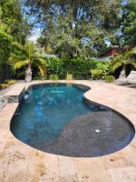 Blue Heaven in the Heart of Stuart Heat salt pool - Chambres d'hôtes Stuart