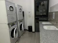 Apartamento de Lujo en el Canal Isuto ZONA EQUIPETROL - B&B