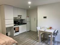 Monoambiente céntrico en planta baja con patio - B&B
