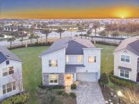 Elegant 9-bedroom Villa Close To Disney! villa - B&B