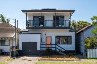 Newcastle Escape 4-Bedroom House - Bed and Breakfast