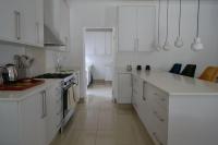 8 Kiaat Suites - Bed and Breakfast