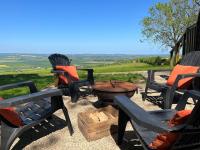 Glamping Pod - Vale View - B&B