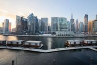 Full Burj Khalifa & Canal View I 7 Mins to Dubai Mall I Exclusive 2BHK For Up to 6 People - B&B