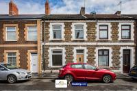2 Bed Apartment By StirkMartin Stays Short Lets & Serviced Accommodation Cardiff With Free Parking & 7mins to City Centre - Ferienwohnung Cardiff