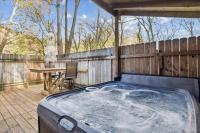 Dog Friendly, Romantic, Fireplace, Hot Tub - Ferienwohnung Sevierville