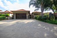 1 on Cormorant - Pecanwood Hartbeespoort - B&B Hartbeespoort