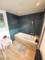 La Maison du Coin - Parking Gratuit - Centre Ville - Commerces à Proximité - B&B Obernai