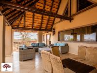 Zebula Golf and Wildlife Estate - Owl's Haven Pax 10 - Moi Signature Luxury villa - B&B