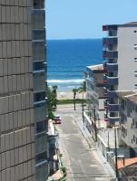 Apto 2 dorm, Vista lateral da praia 200m - Chambres d’hôtes Praia Grande