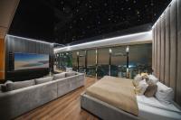 Luxury Studio Apartment