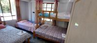 Chambre Familiale avec Salle de Bains Commune