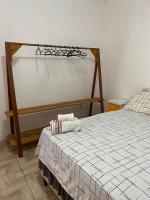 Casa da Cris em Praia do Grauçá com Wi-Fi, ar condicionado e garagem - Chambres d'hôtes Caravelas