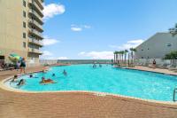 Family-Friendly Gulf-Front Condo w/Beach Access - Bed and Breakfast Panama City Beach