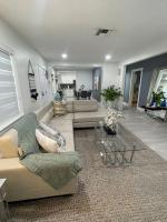 Exquisite Miami Retreat By Miami Int Airport - B&B