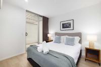 Chic City Escape 2BR Apt near Convention Centre - Bed and Breakfast Brisbane