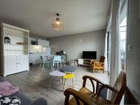 Appt 3 pièces LA ROCHELLE - LR040-307 - Bed and Breakfast