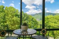 Modern, Sleeps 6, Amazing Views - B&B