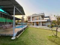 Stay Leisurely Calmnest 2BHK, Karjat - B&B Karjat