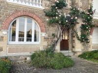 T2 de Charme dans Villa Typique, Proche de la Mer - B&B