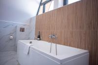 Yael Luxury Apartments 6 - Ferienwohnung Buşteni