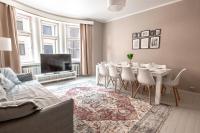 Bright Spacious 5 BR Apartment in the Center - Ferienwohnung Helsinki