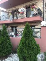 Nataliia-Nikiti - B&B