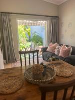 Bloom and Berry Cottage - B&B