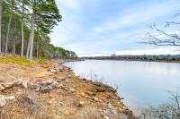 Deck and Fire Pit Waterfront Cabin in Greers Ferry! - B&B Fairfield Bay