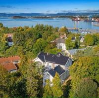 Extravagant villa central & by the sea - B&B