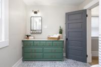 Walk to Highland Square, Sleeps 8 - B&B