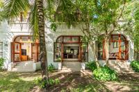 El Mufasa luxury holiday apartments with pool & garden - B&B