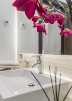 Gran Via by SkyKey - B&B Madrid