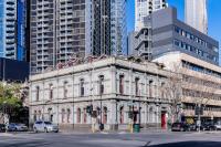 Bright stylish gem in central Melbourne - B&B Melbourne