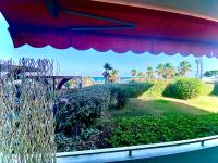 Studio Front de Mer à 10mètres de la plage - Ferienwohnung