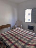 Apartamento proximo à praia Guarujá - Enseada - Chambres d’hôtes Guarujá