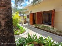 Charming Tropical Villa pool & garden - B&B Calodyne