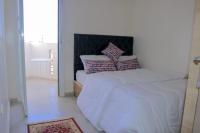 Superbe Appartement vue panoramique sur mer Avec Climatisation ! Idéal pour Familles ! à 5 minutes à Pied de la Plage ! à environ 6 minutes en voiture du Centre d'Agadir et à 10 minutes en voiture de Taghazout ! - Bed and Breakfast Agadir