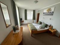 Queen Room with Balcony