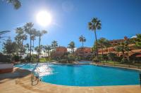 Penthouse Estepona great sea views & beach access - B&B