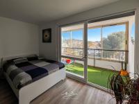 Studio lumineux 4 couchages avec terrasse à 500m de la plage, parking gratuit - Ferienwohnung