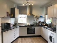 Large private room in kensal rise Central of London - B&B