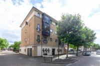 Cozy Welcoming 2BR Flat Near Excel Centre - B&B Londres