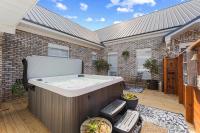 Master Suite Relaxing Retreat Pool, Spa, Art Studio, Breakfast - Ferienwohnung