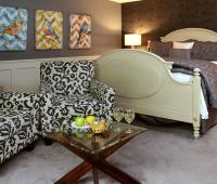 Suite mit Kingsize-Bett mit Whirlpool