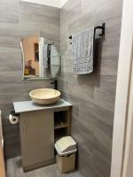 STUDIO East Legon, Adjiringanor - Chambres d'hôtes Ogbojo