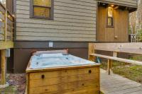 Firefly at Mentone with Hot Tub & Internet - B&B Menlo